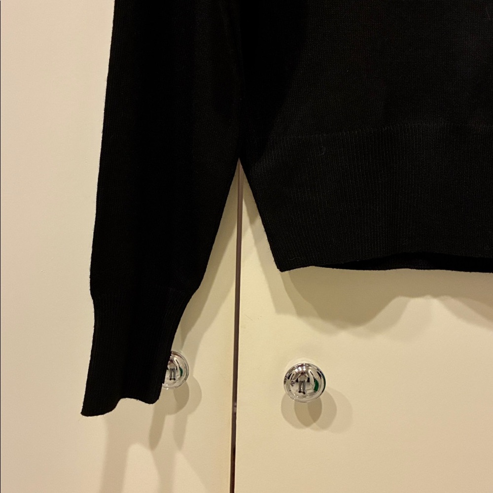 Avara Sweater - Picture 3 of 6